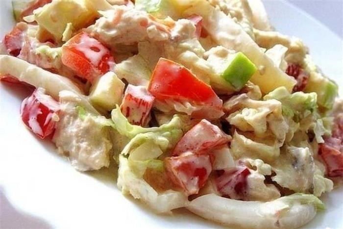 Как приготовить салат с куриной грудкой, огурцом и болгарским перцем