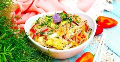 Овощной салат с фунчозой