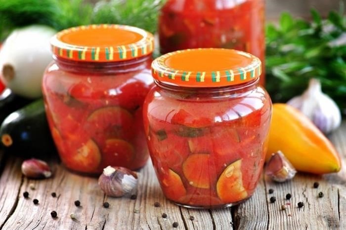 Вкусные кабачки с томатом и чесноком – простой рецепт