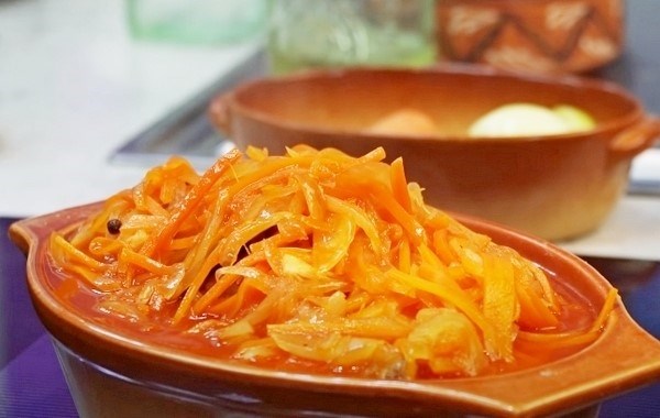 Вкусная рыба под маринадом из моркови и лука