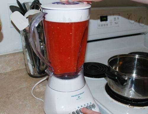Сок из томатной пасты: простой рецепт для домашнего использования