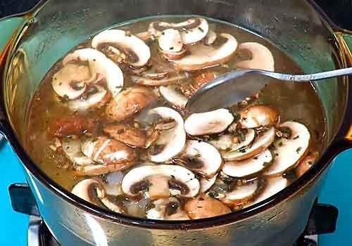 Рецепт супа с грибами и курицей
