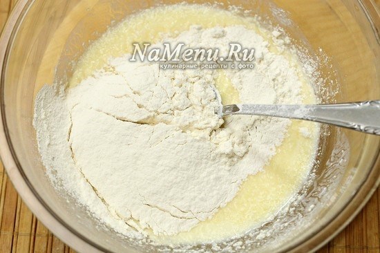 Как приготовить простые кексы на молоке в силиконовых формочках