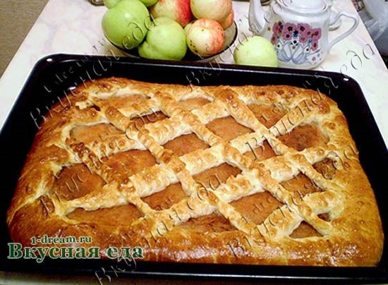 Открытый песочный пирог с яблоками: вкусное и полезное лакомство