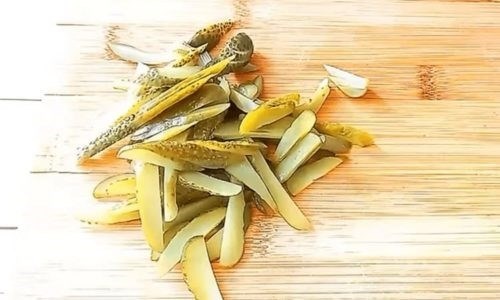 Пошаговый рецепт приготовления салата с крабовыми палочками без кукурузы