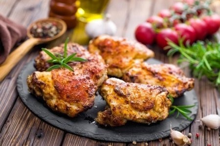 Голени в дижонском соусе: оригинальный вариант блюда с курицей