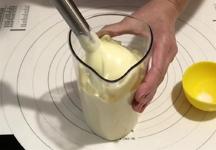 Рецепт домашнего майонеза блендером за 1 минуту с яйцом