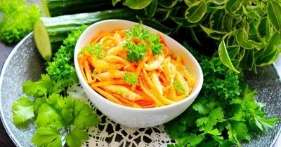 Салат с корейской морковкой и кальмарами: изысканное блюдо с оригинальным сочетанием вкусов