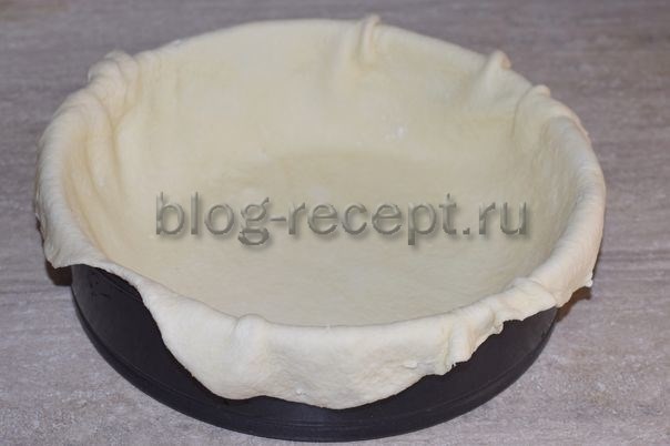 Закрученный пирог улитка из яблок с корицей из слоеного теста