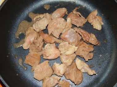 Азу из свинины с солеными огурцами без картошки в мультиварке