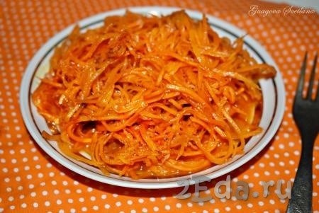Рецепт салата из моркови с сыром, чесноком и помидорами