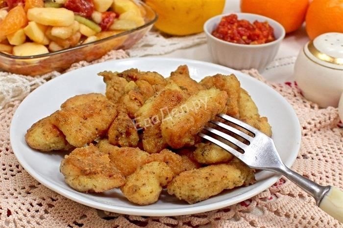 Куриное филе на сковороде кусочками: быстро и вкусно