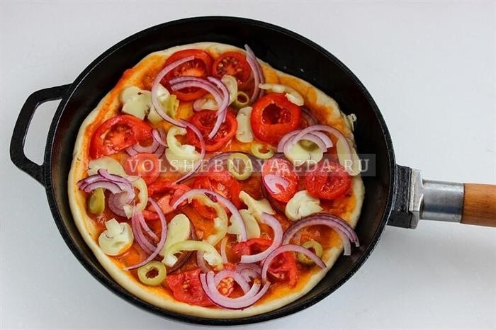 Как приготовить пиццу на сковороде с использованием майонеза