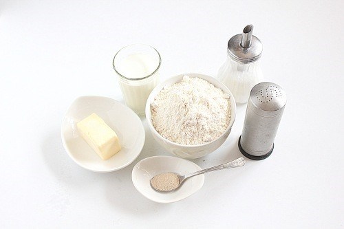 Как приготовить тесто для пирожков на молоке?
